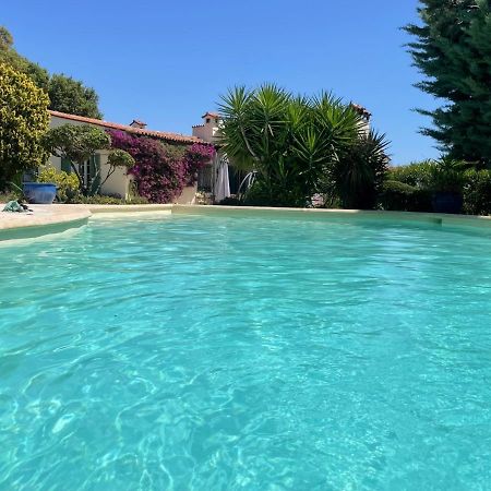 Domaine Des Tuilieres Avec Piscine Villa Vallauris Exteriör bild
